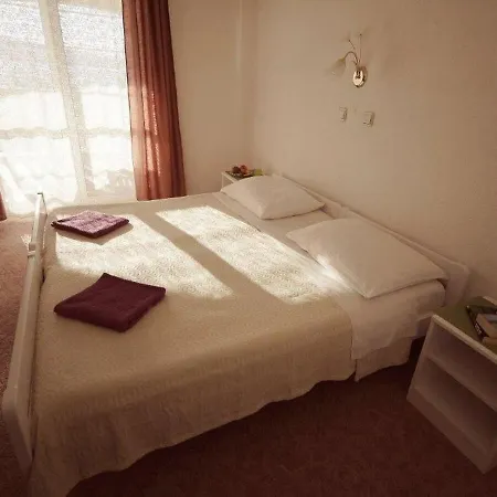 Ivan Z Apartment *