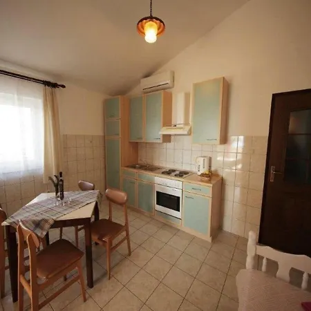 Ivan Z Apartment *